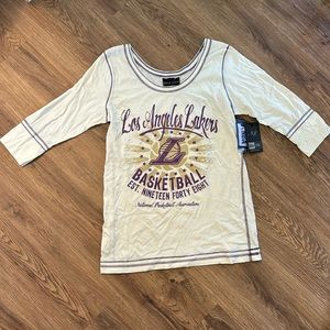 5th & Ocean NBA Los Angeles Lakers New Era top size Medium